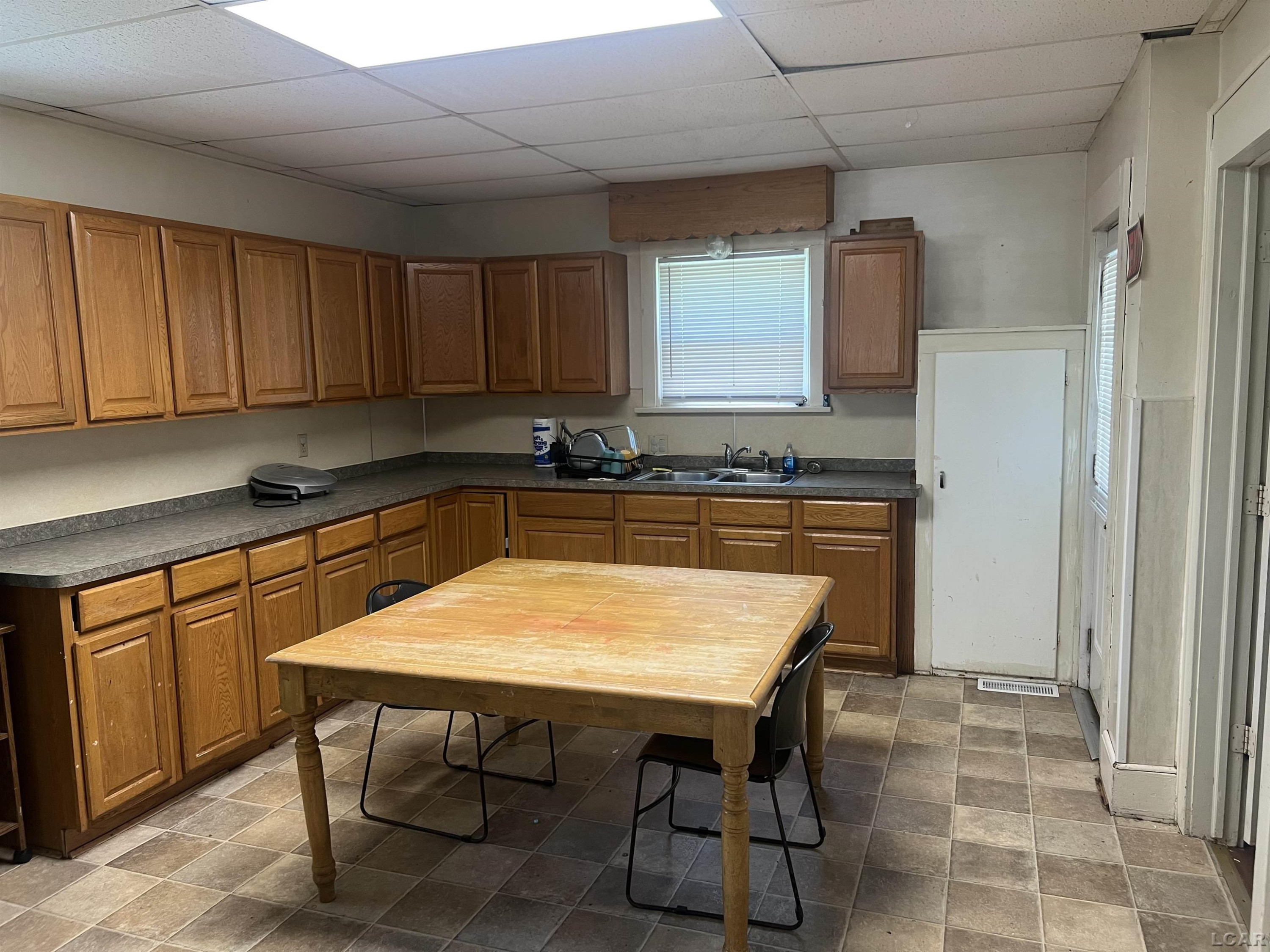 408 Toledo Street, Adrian, MI 49221 — Photo 14
