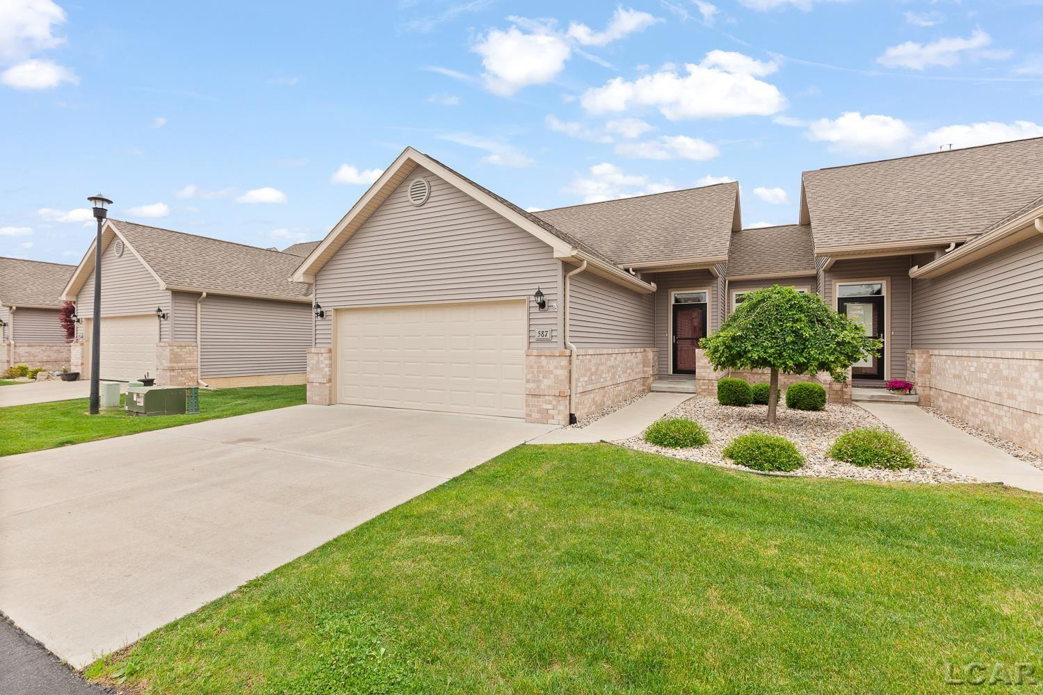 587 RIDGE Lane, Tecumseh, MI 49286 — front exterior