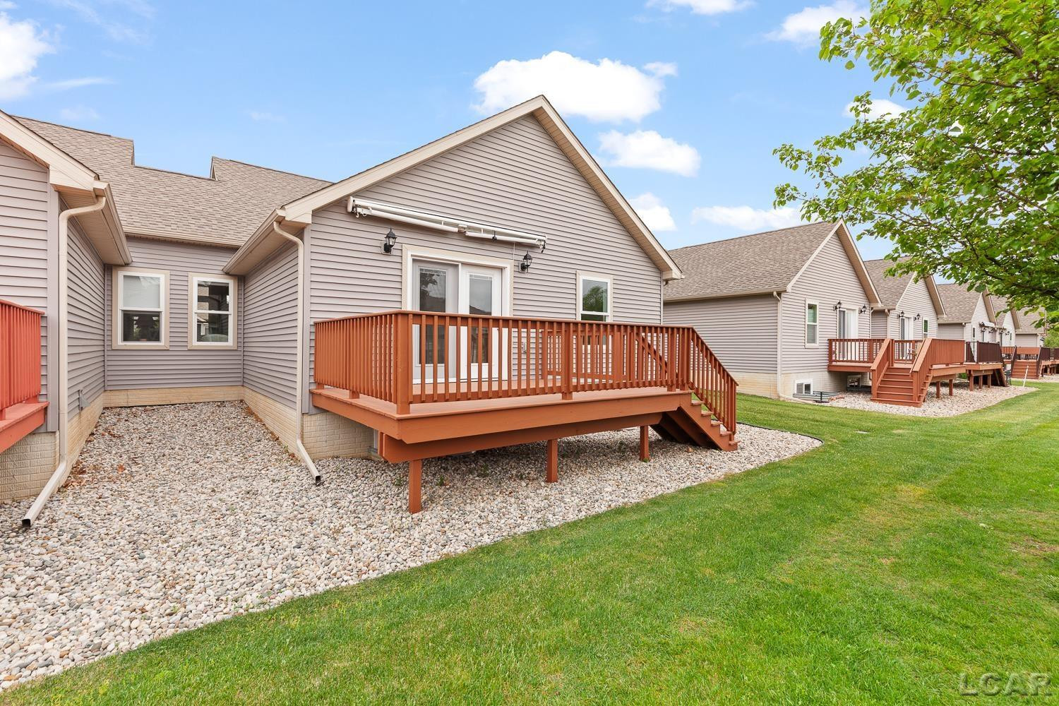 587 RIDGE Lane, Tecumseh, MI 49286 — Photo 2