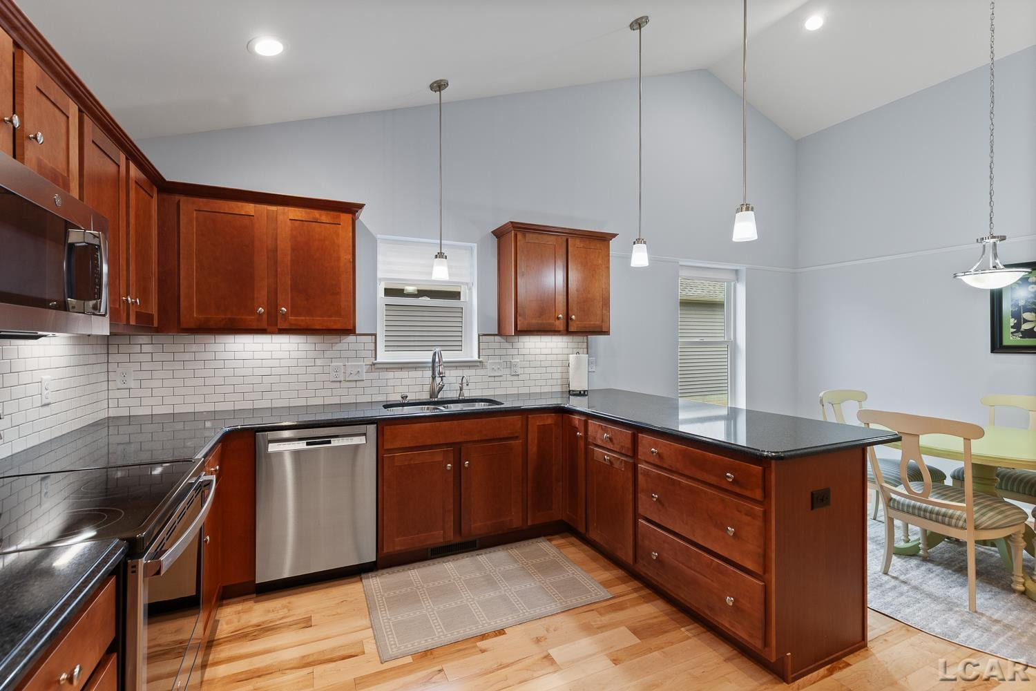 587 RIDGE Lane, Tecumseh, MI 49286 — Photo 9