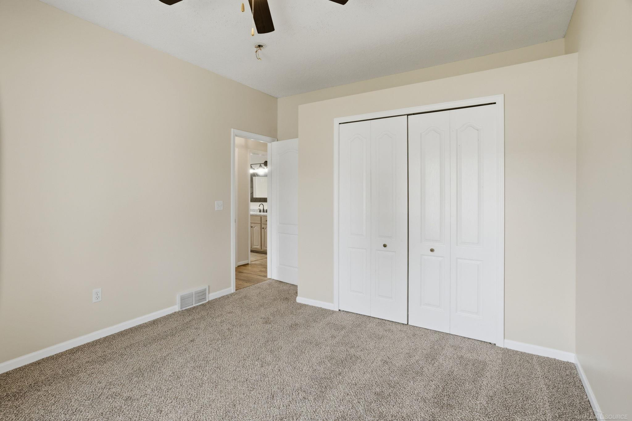 337 Courtneys Place, Lapeer, MI 48446 — Photo 14
