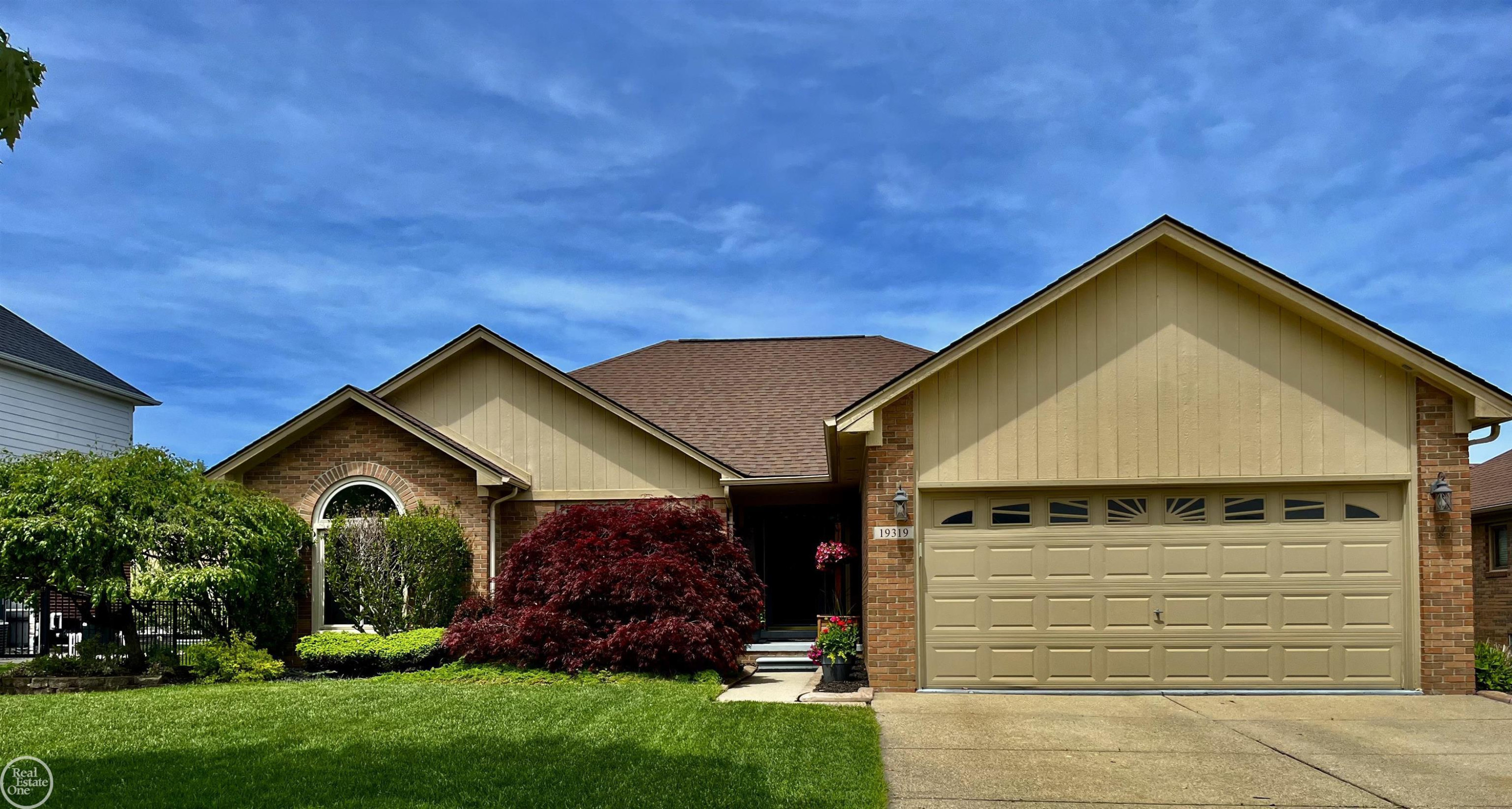 19319 Weathervane Drive, Macomb, MI 48044 — Photo 4