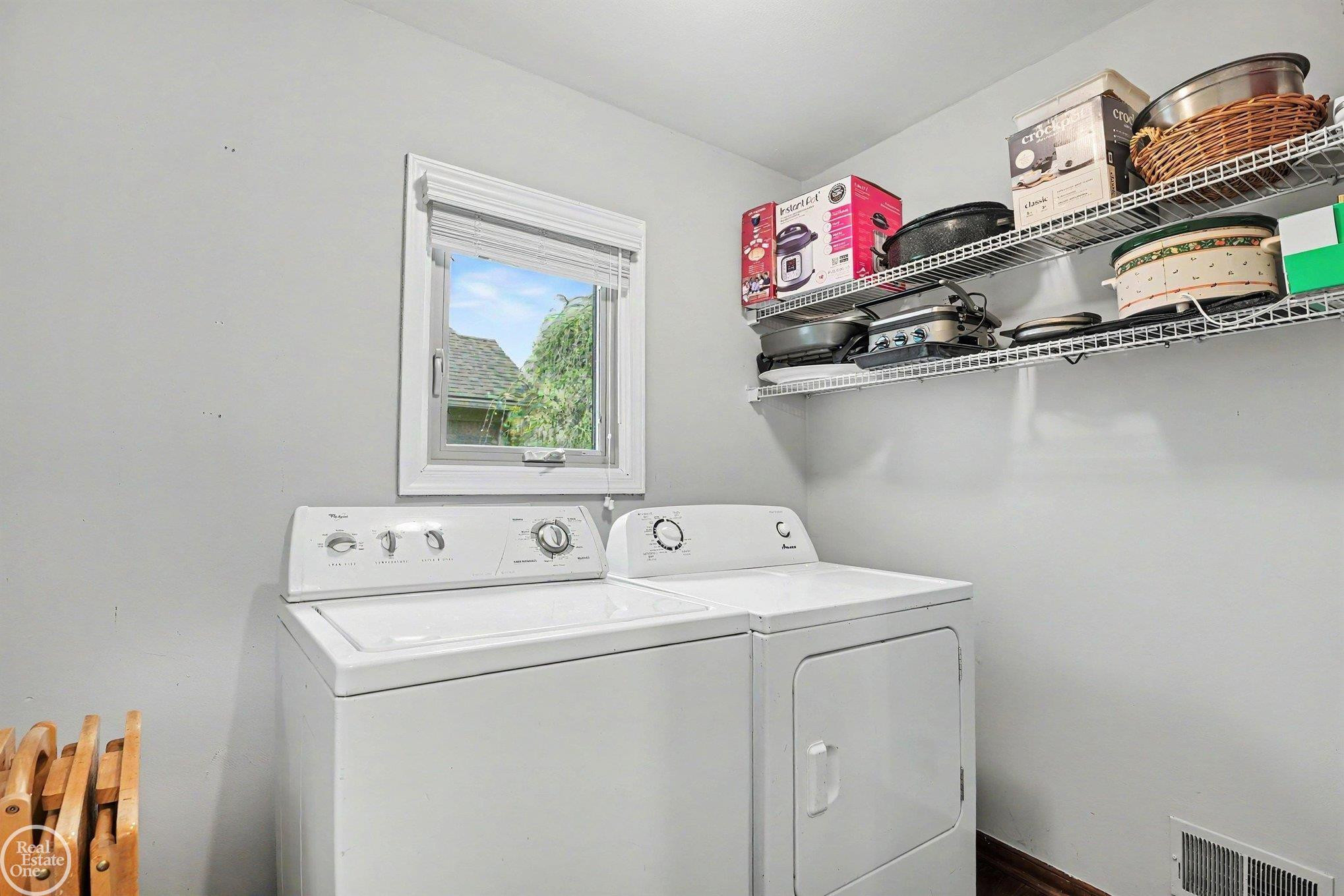 19319 Weathervane Drive, Macomb, MI 48044 — Photo 27