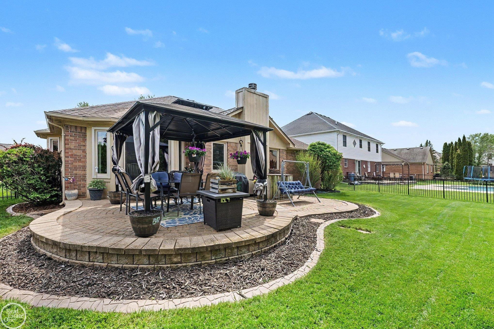 19319 Weathervane Drive, Macomb, MI 48044 — Photo 29