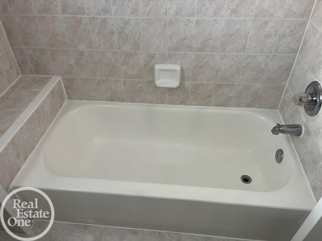 19319 Weathervane Drive, Macomb, MI 48044 — Photo 41