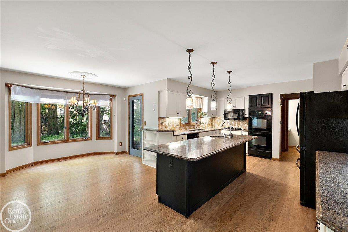 53291 Shanelle Lane, Shelby Twp, MI 48315 — Photo 16