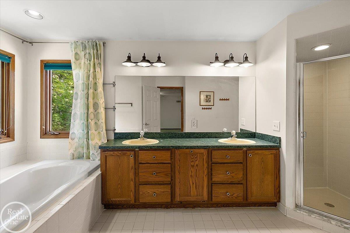 53291 Shanelle Lane, Shelby Twp, MI 48315 — Photo 36