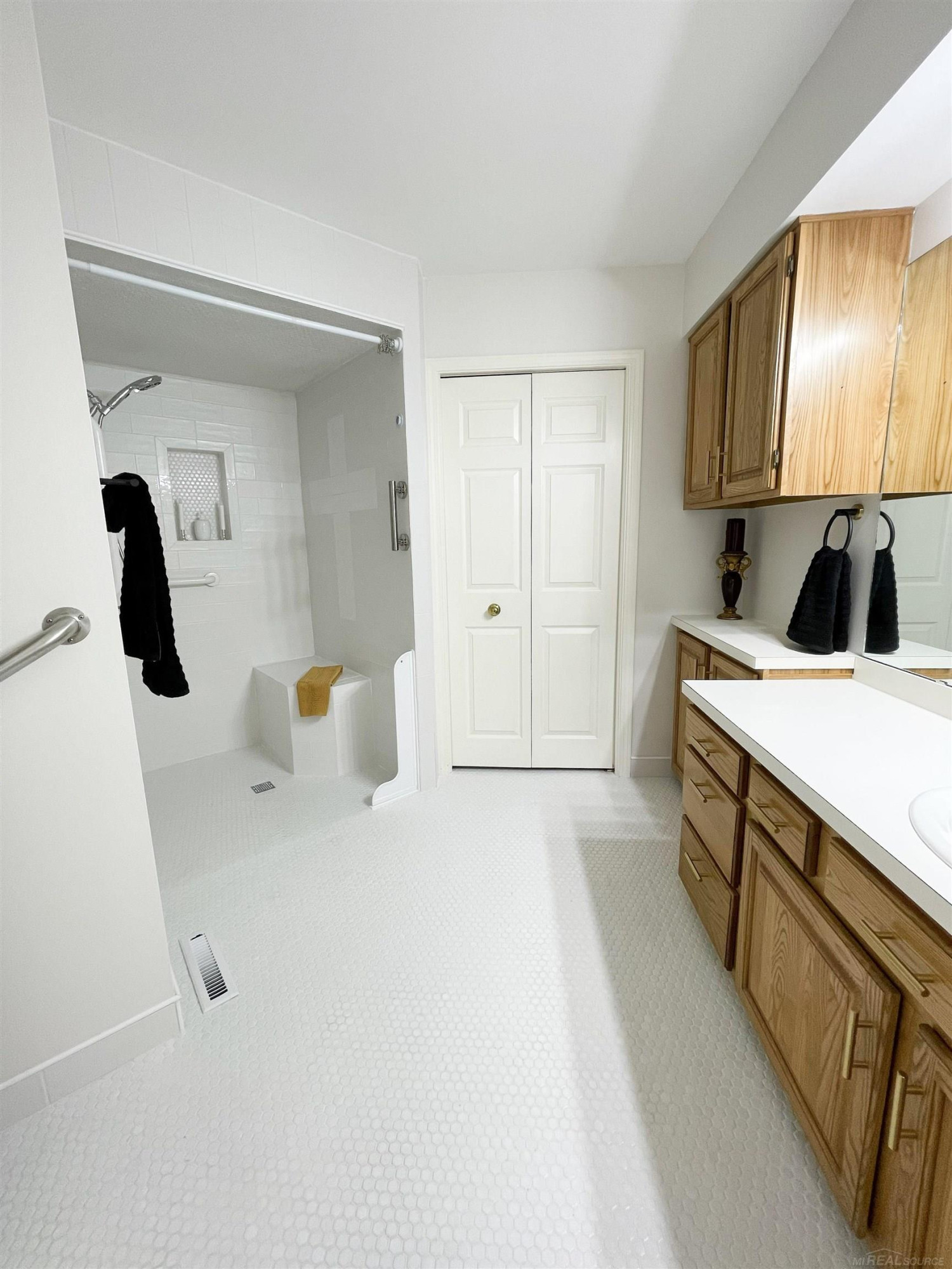 3 Slatestone Drive, Saginaw, MI 48603 — Photo 16