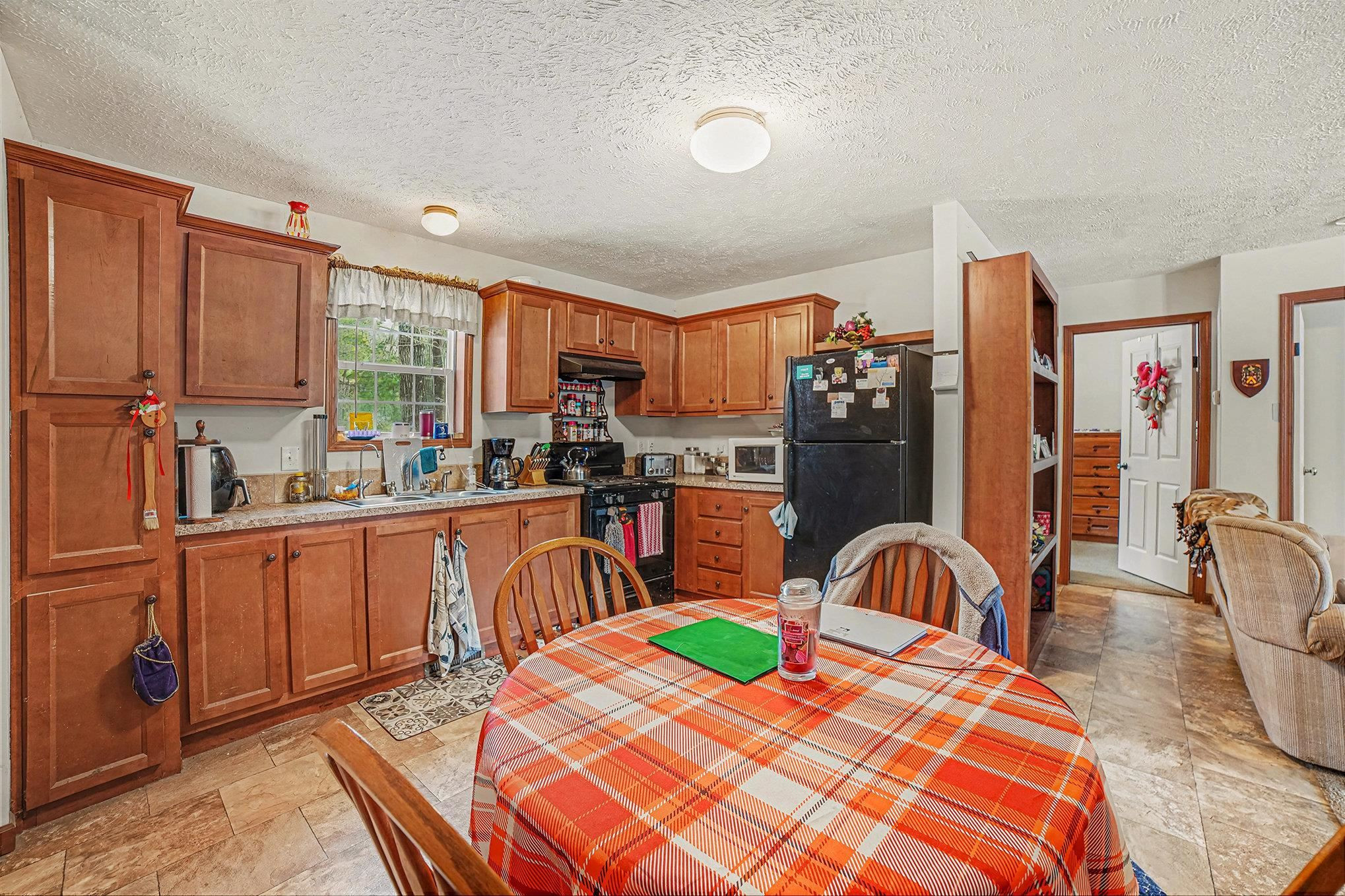 2738 Lakeshore Drive, Gladwin, MI 48624 — Photo 11