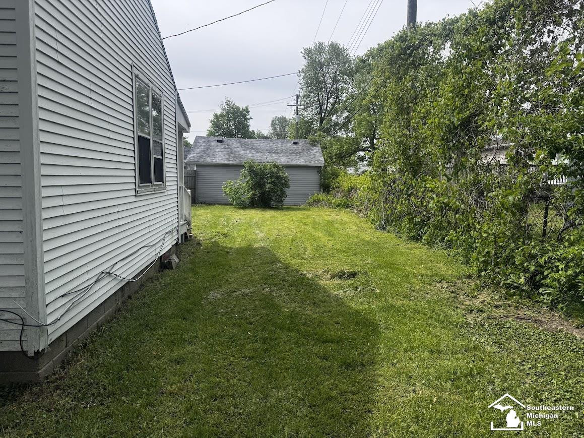 4369 Avenue E Street, Newport, MI 48166 — Photo 10