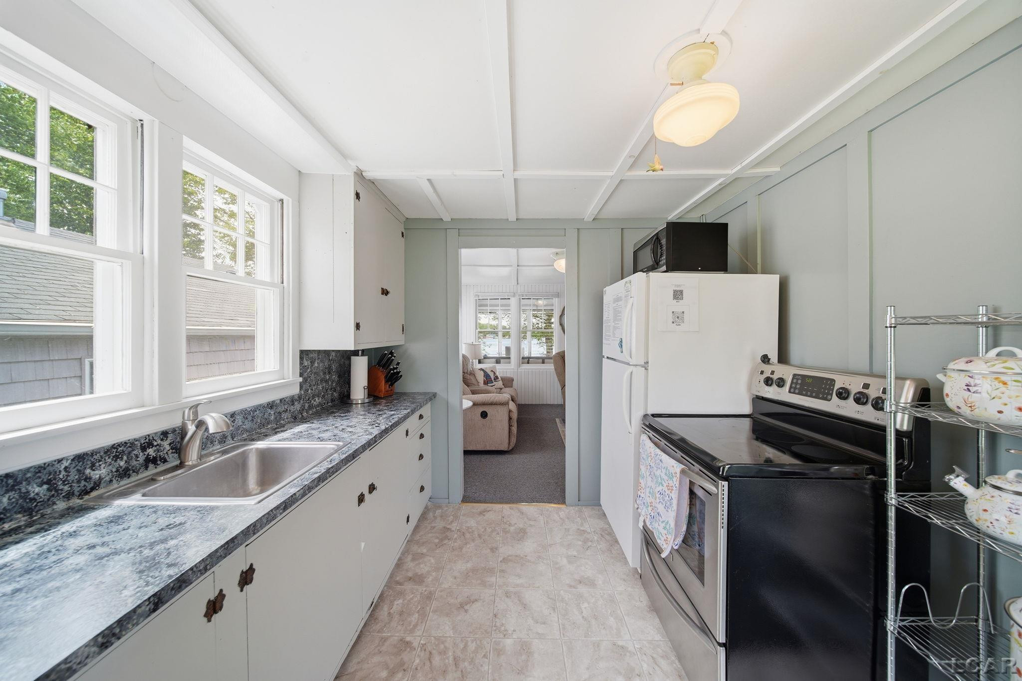4834 Round Lake Highway, Manitou Beach, MI 49253 — Photo 9