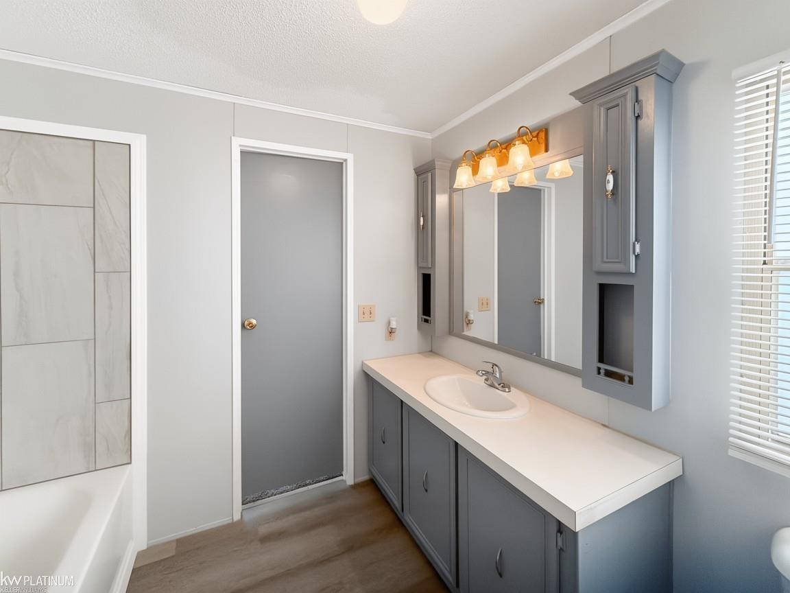 12370 Saint James Court, MI 48065 — Photo 12
