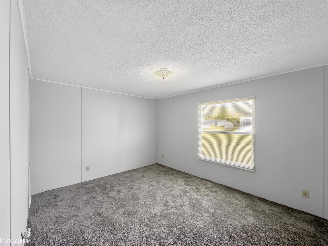 12370 Saint James Court, MI 48065 — Photo 14