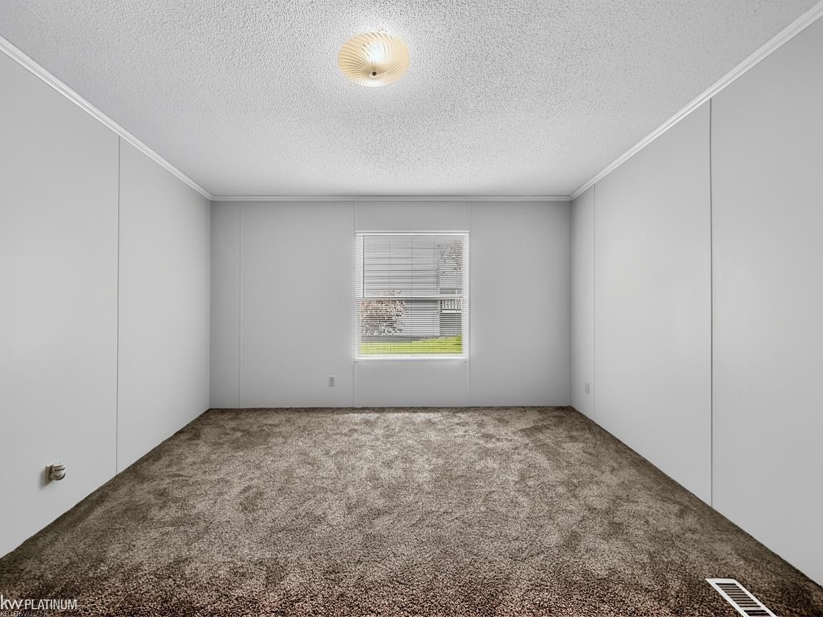 12370 Saint James Court, MI 48065 — Photo 15