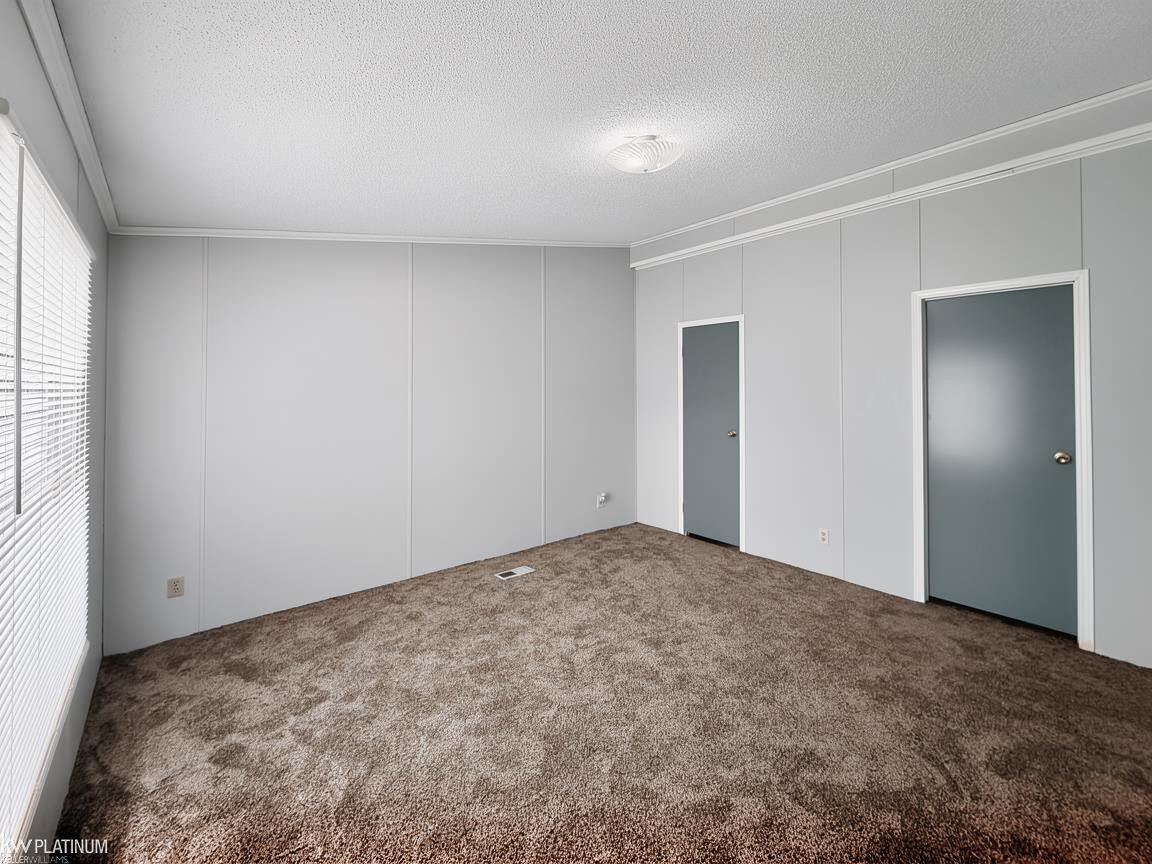 12370 Saint James Court, MI 48065 — Photo 16