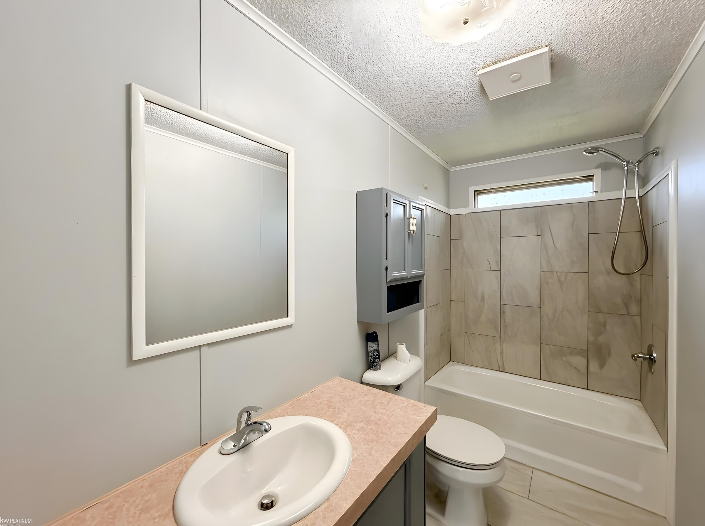 12370 Saint James Court, MI 48065 — Photo 18