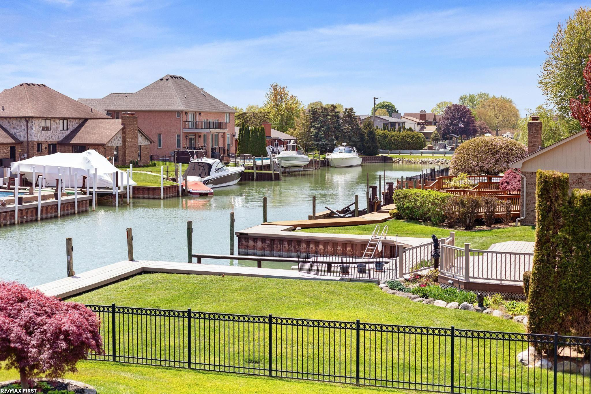 49708 Nautical Drive, Chesterfield, MI 48047 — Photo 32