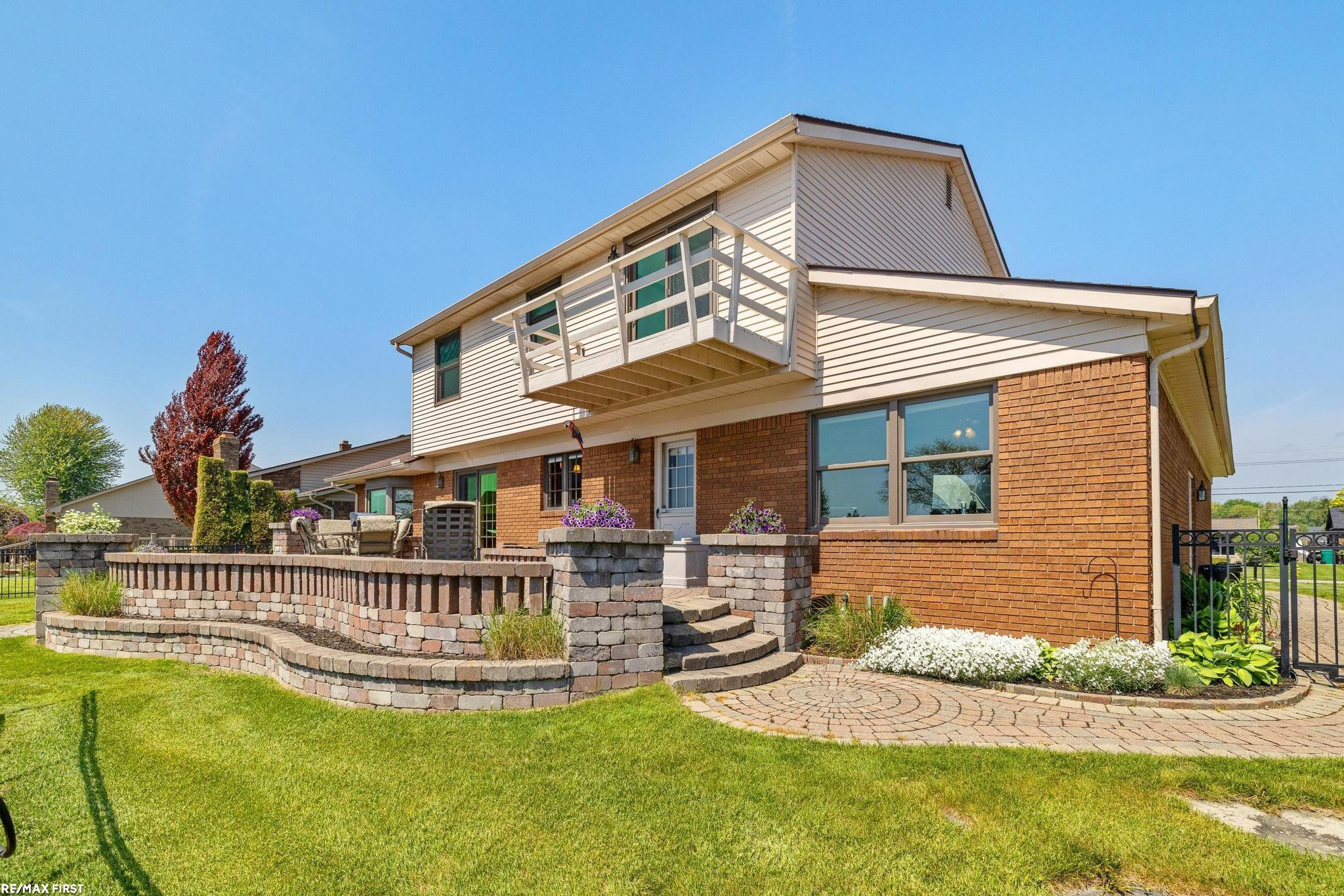 49708 Nautical Drive, Chesterfield, MI 48047 — Photo 49