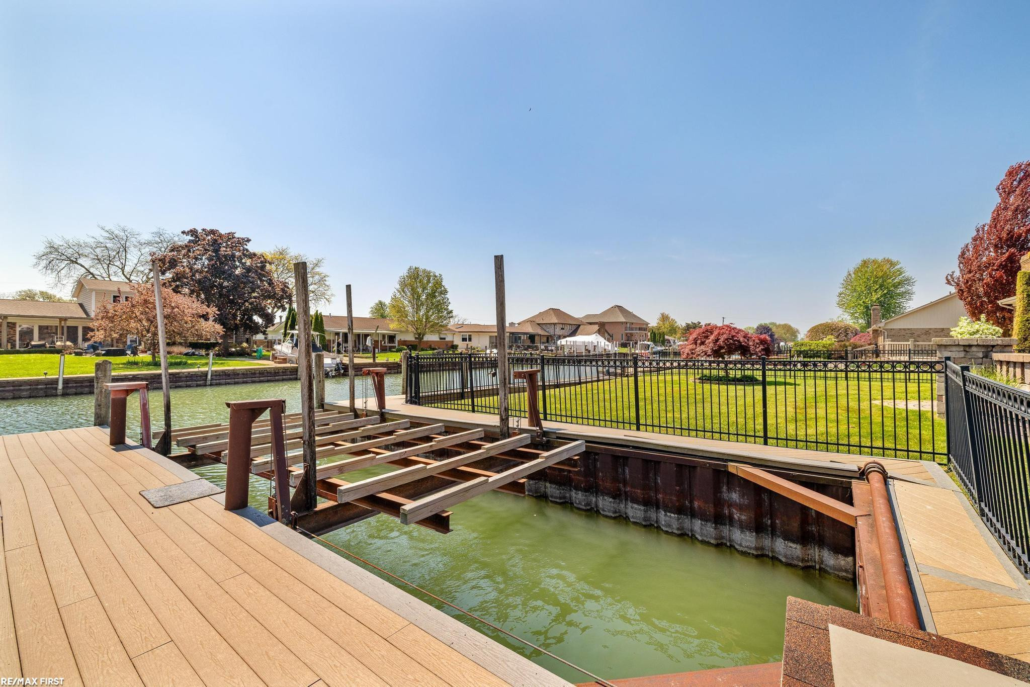 49708 Nautical Drive, Chesterfield, MI 48047 — Photo 50