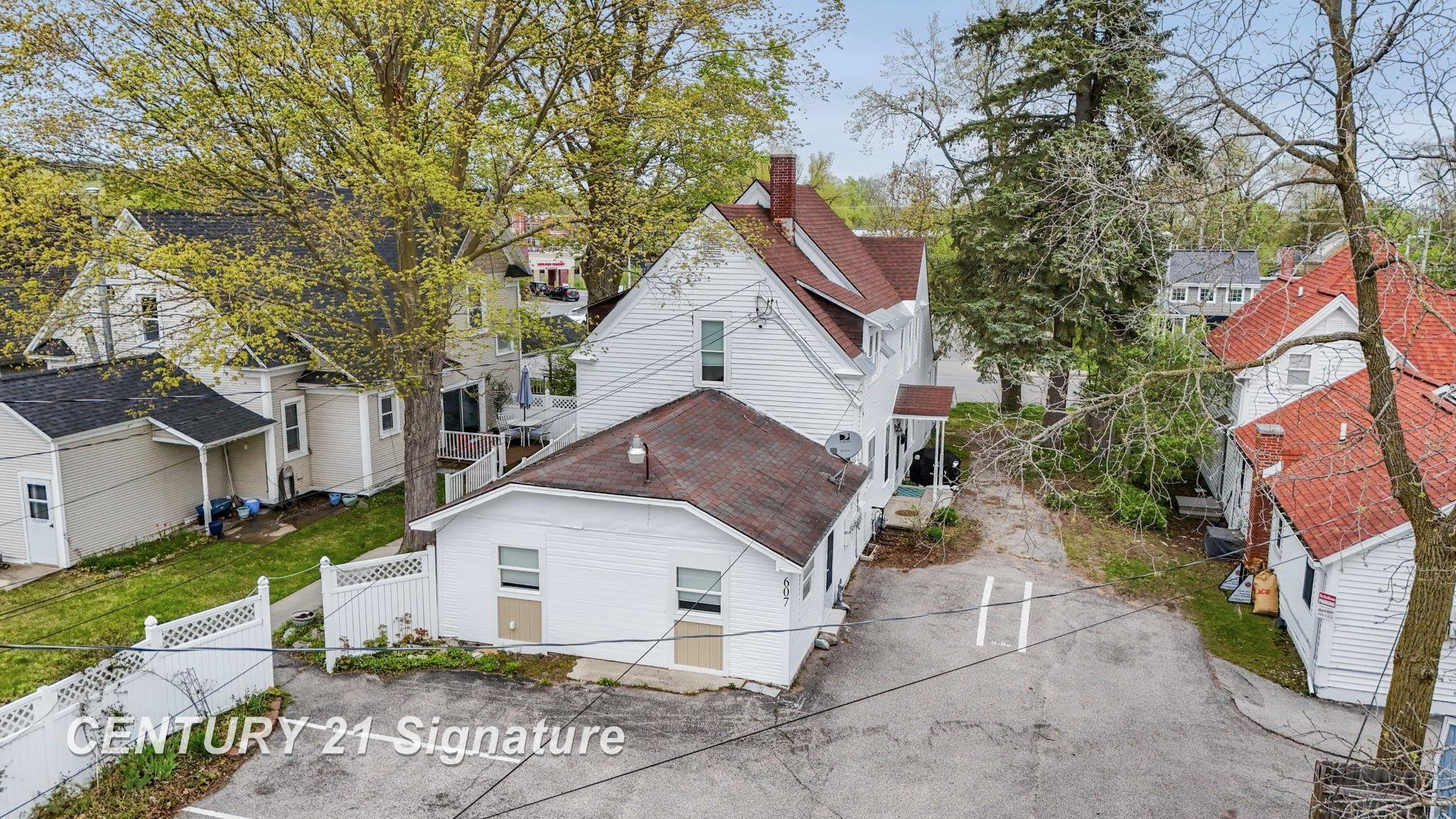607 W Front Street, Traverse City, MI 49684 — Photo 3