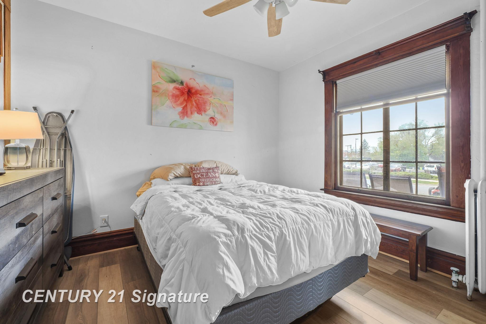 607 W Front Street, Traverse City, MI 49684 — Photo 12