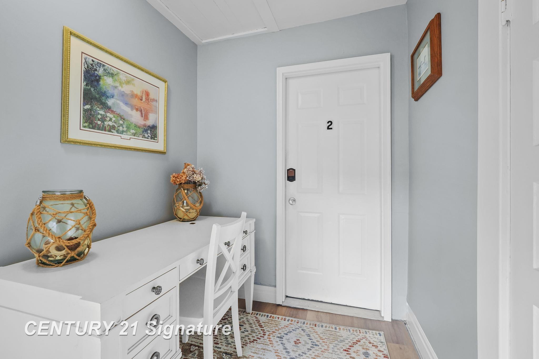 607 W Front Street, Traverse City, MI 49684 — Photo 18