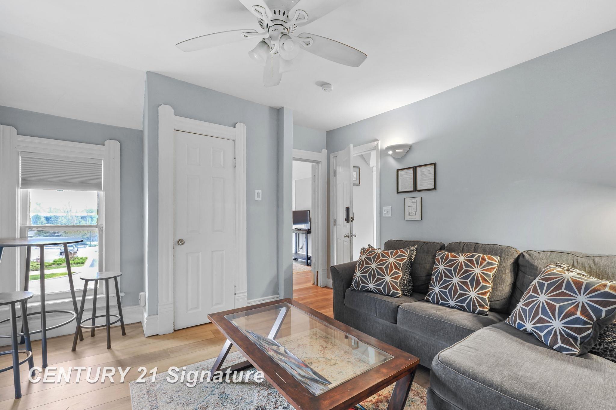 607 W Front Street, Traverse City, MI 49684 — Photo 23