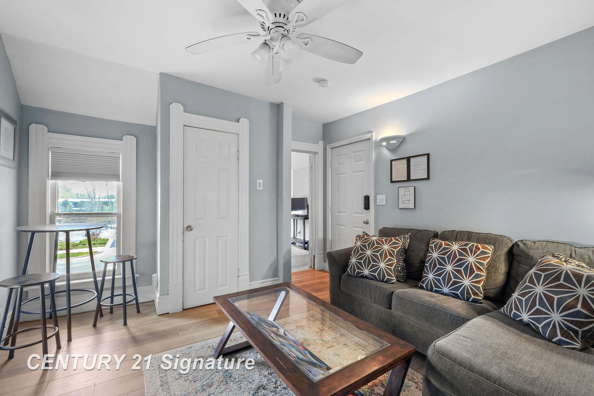 607 W Front Street, Traverse City, MI 49684 — Photo 27