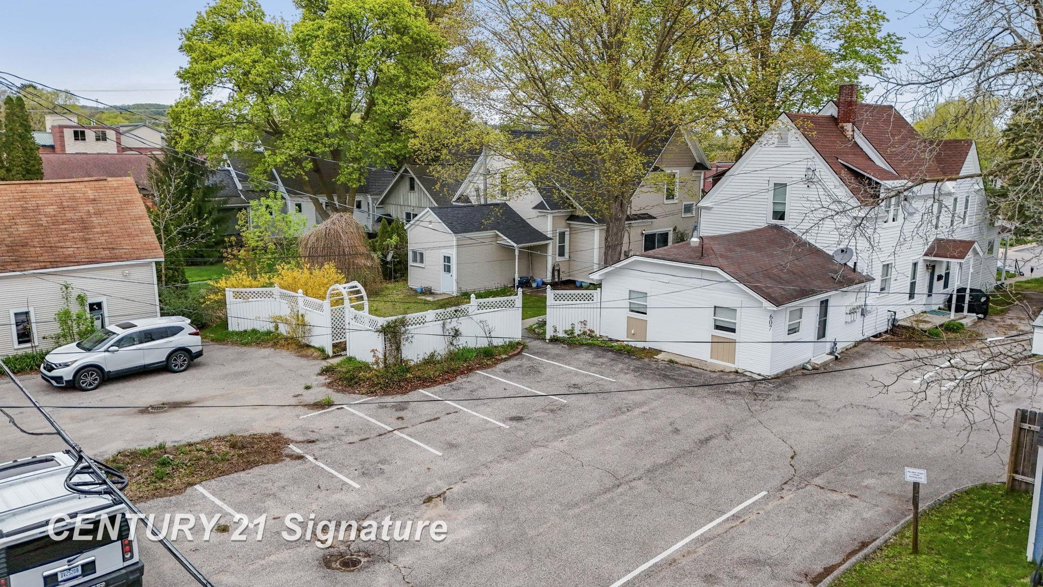 607 W Front Street, Traverse City, MI 49684 — Photo 44