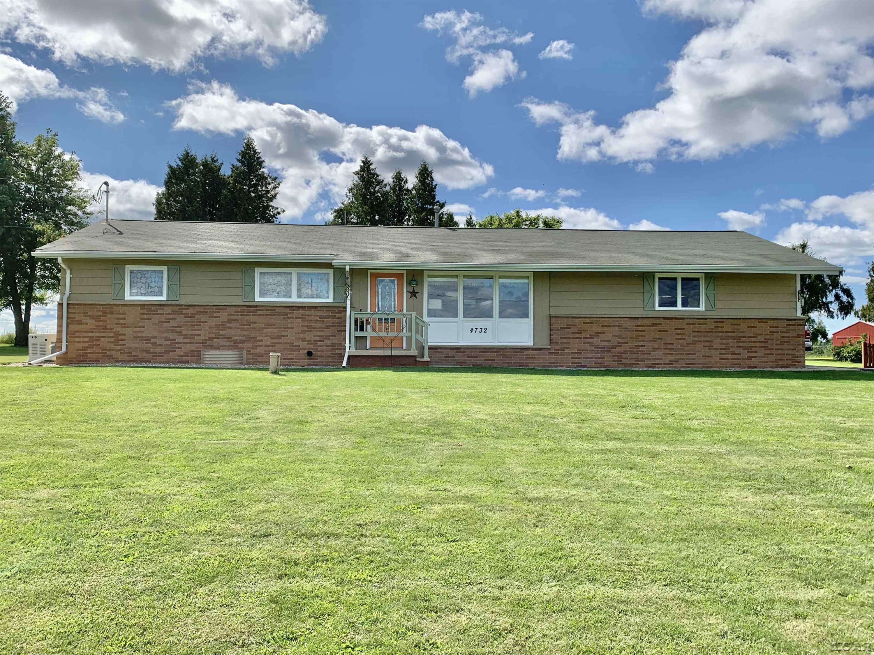4732 S Adrian Highway, Adrian, MI 49221 — front exterior