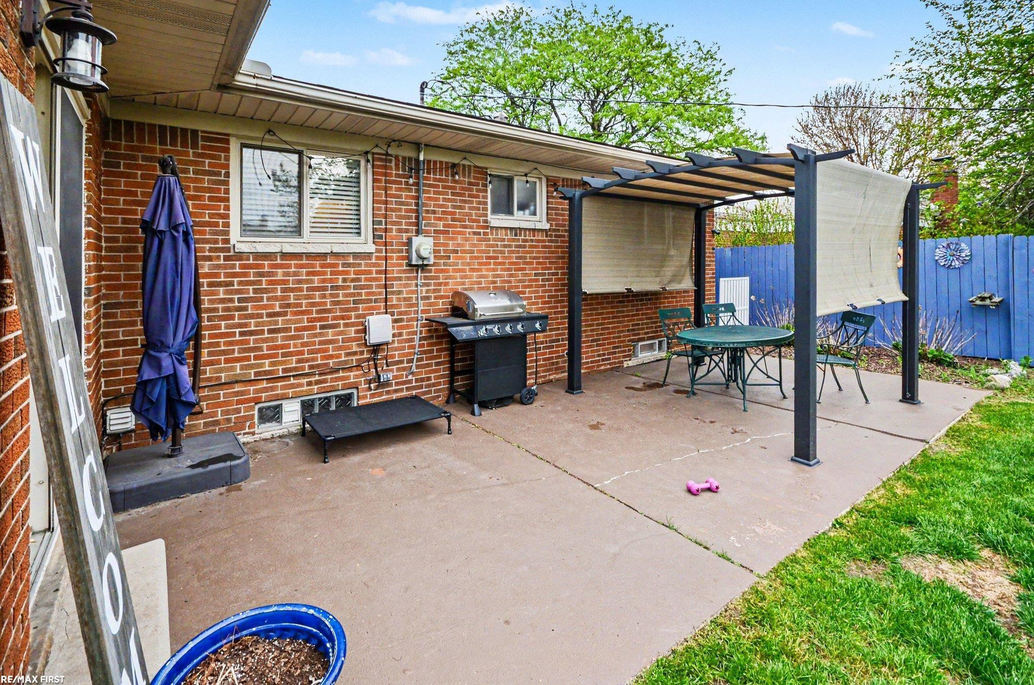 8124 Independence Drive, Sterling Heights, MI 48313 — Photo 23