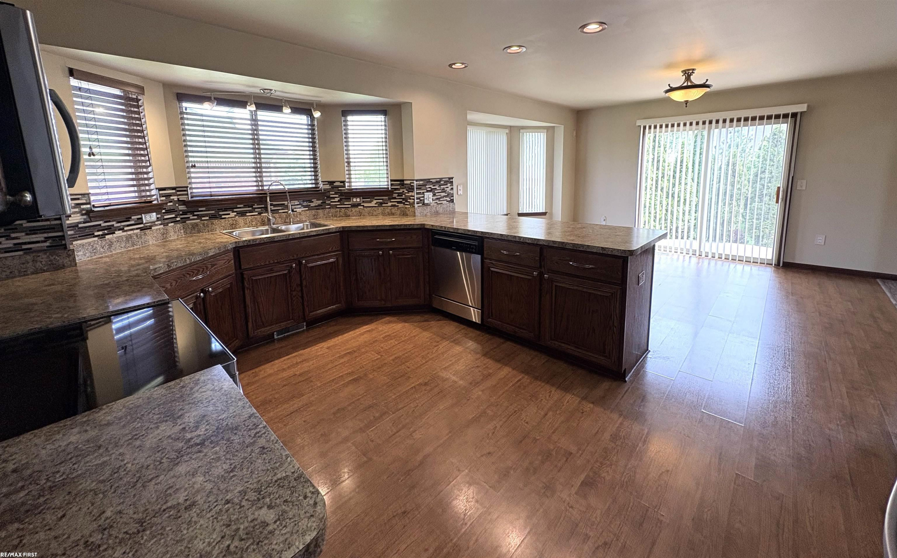 53220 Joann Marie Drive, Chesterfield, MI 48047 — Photo 8