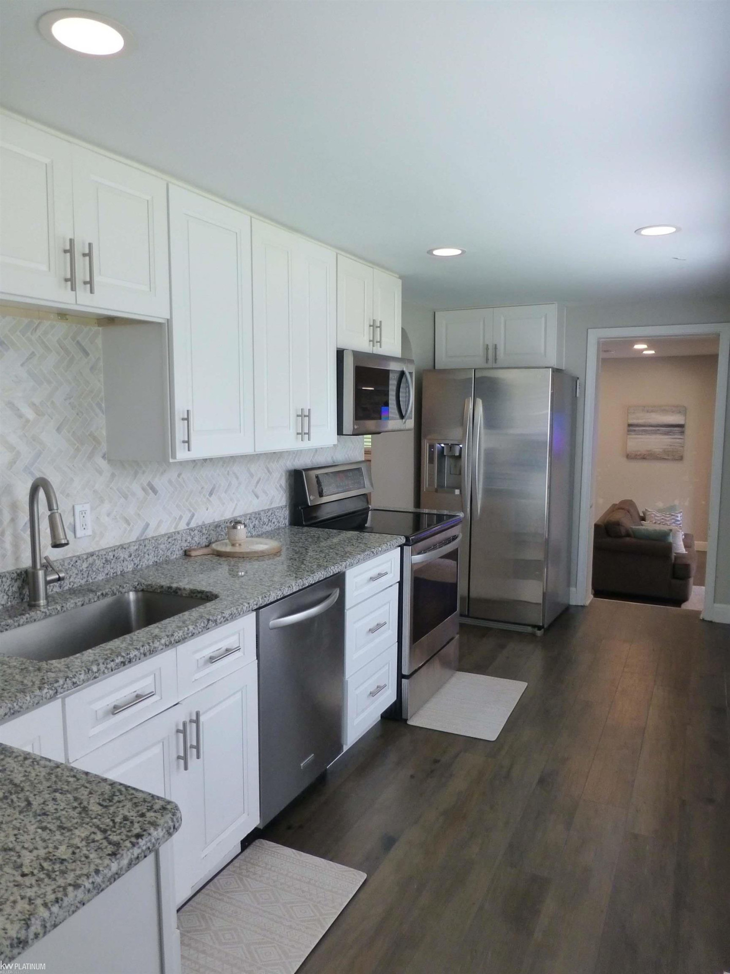 5544 Meadow View Street, Sterling Heights, MI 48310 — Photo 15