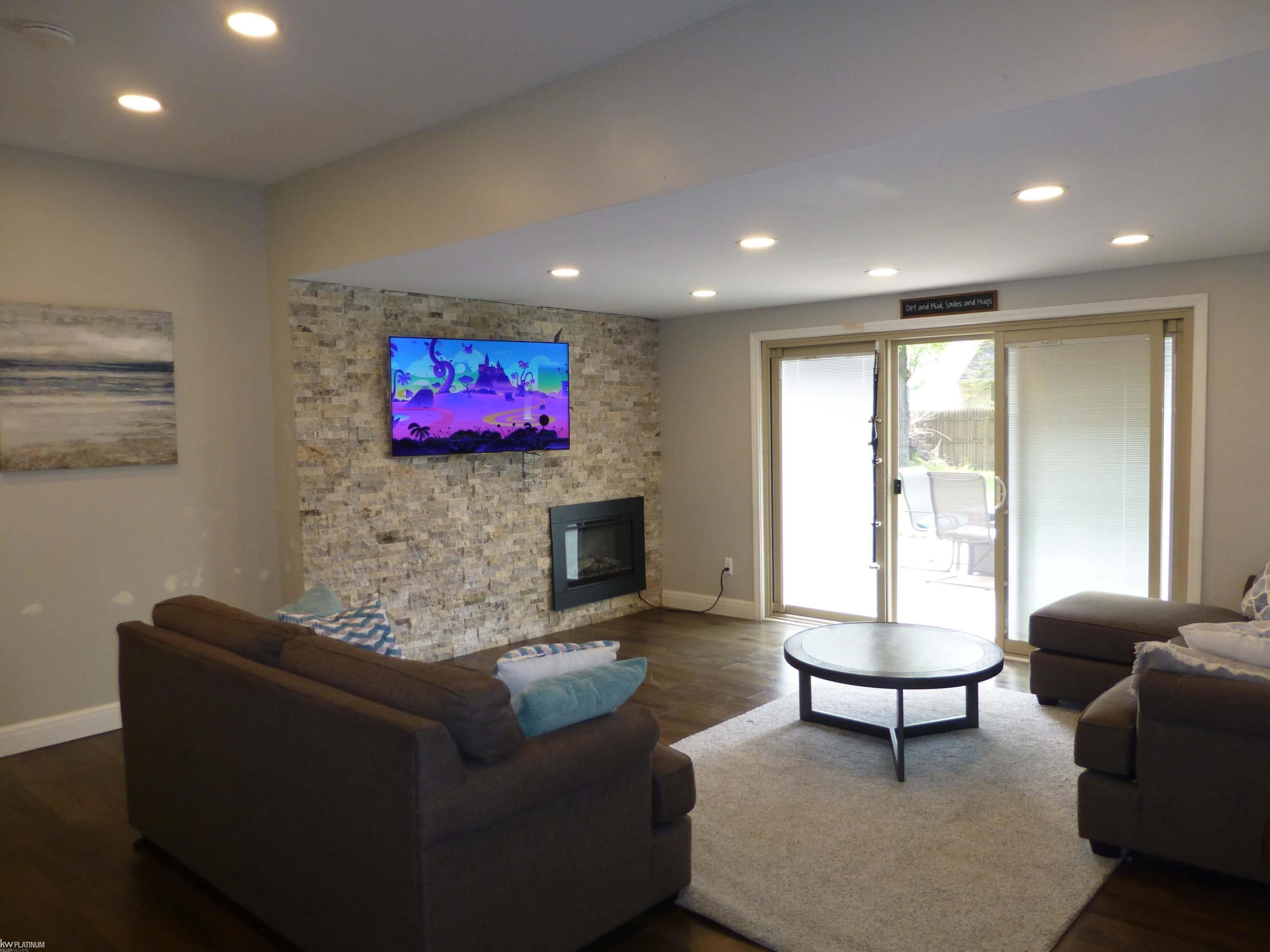 5544 Meadow View Street, Sterling Heights, MI 48310 — Photo 16