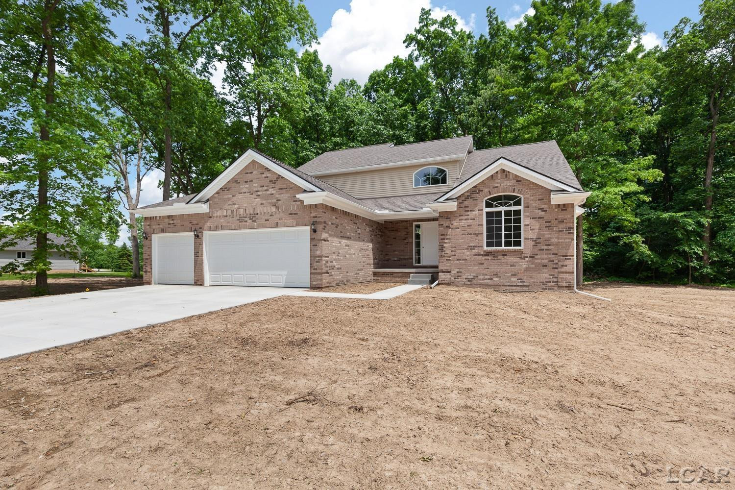3520 Sicilia Drive, Tecumseh, MI 49286