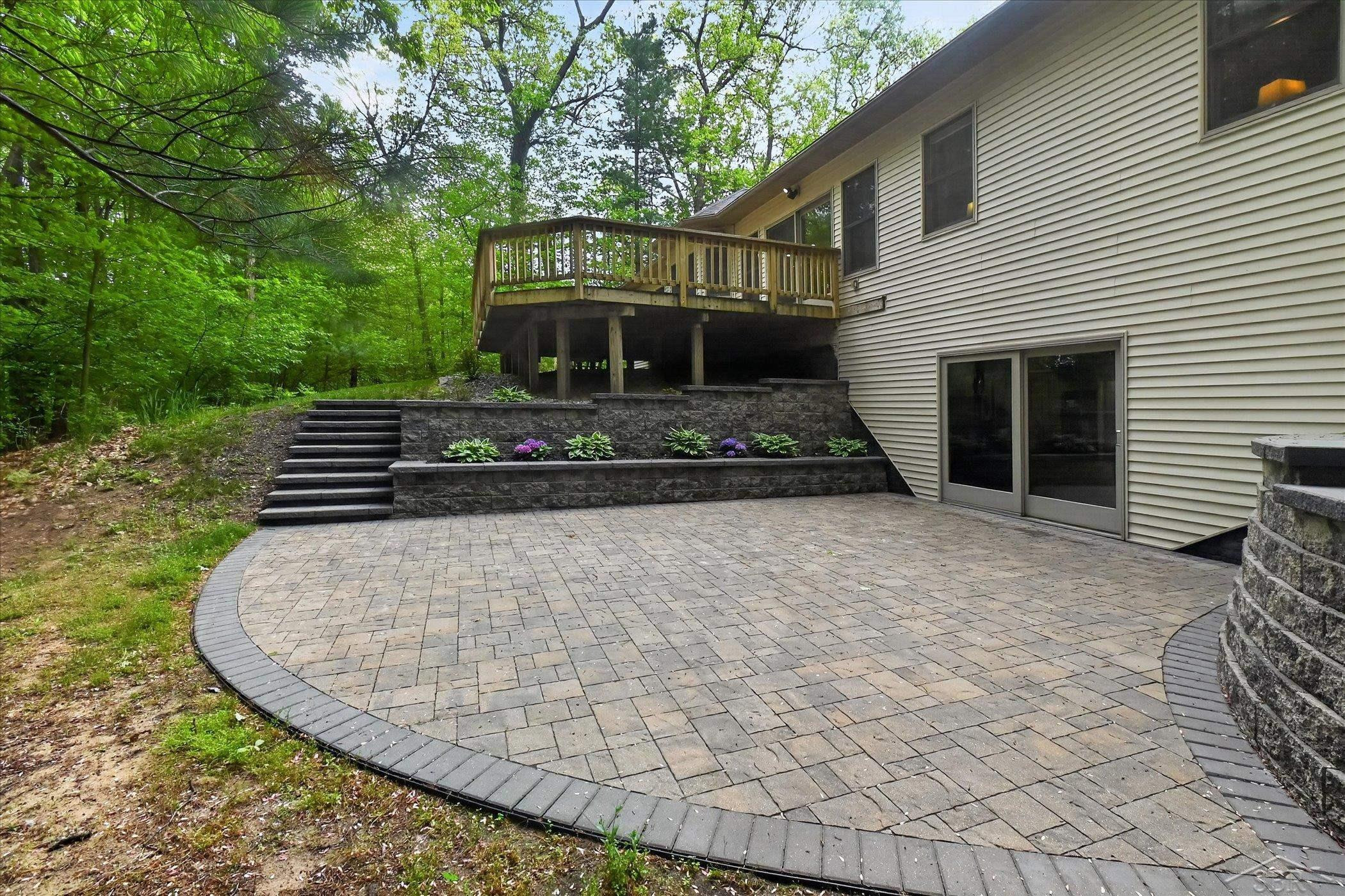 809 Rosewood Boulevard, Midland, MI 48640 — Photo 46