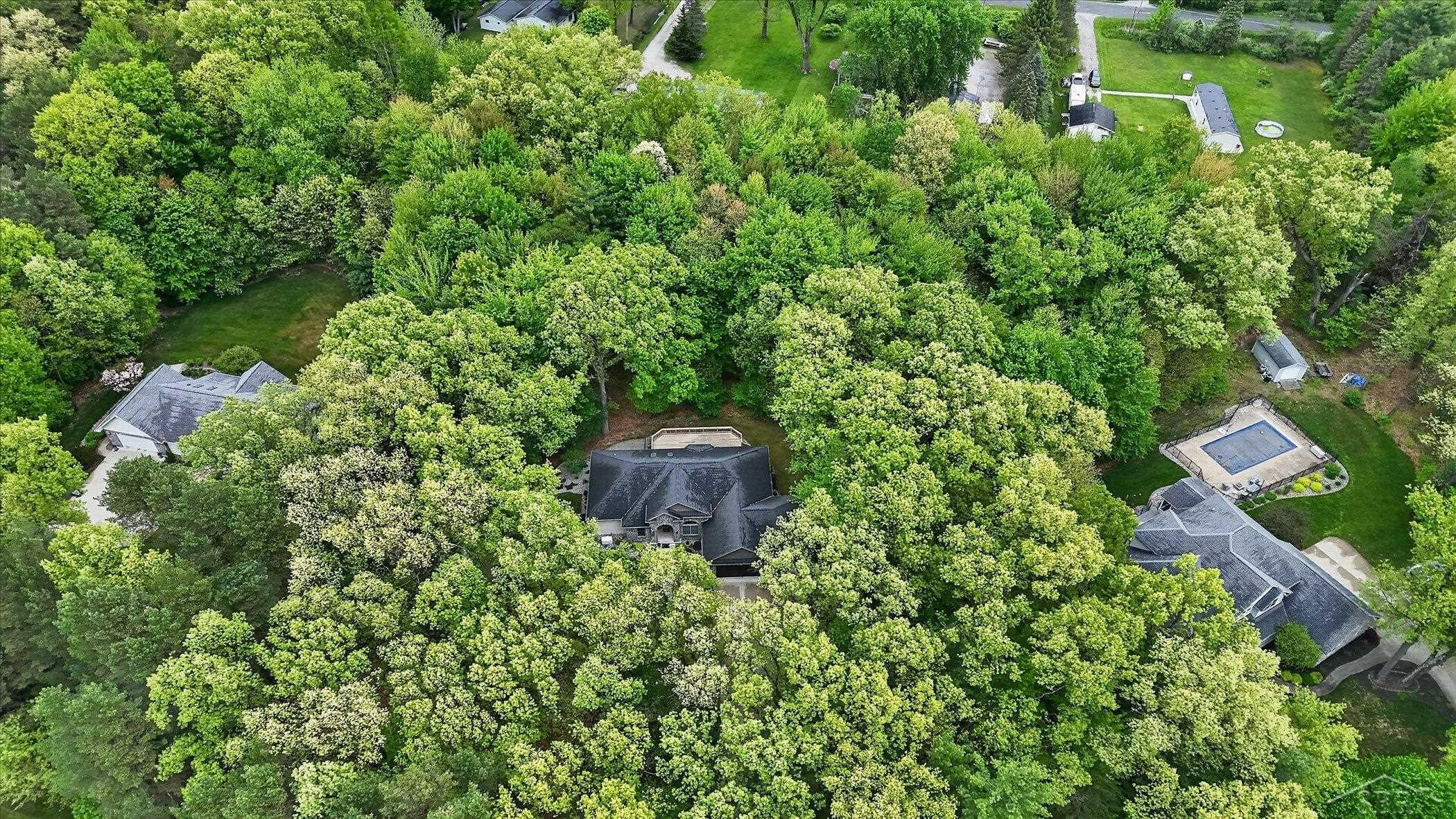 809 Rosewood Boulevard, Midland, MI 48640 — Photo 52