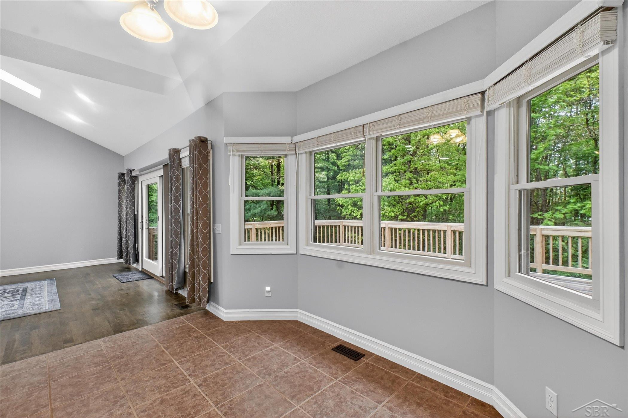 809 Rosewood Boulevard, Midland, MI 48640 — Photo 11