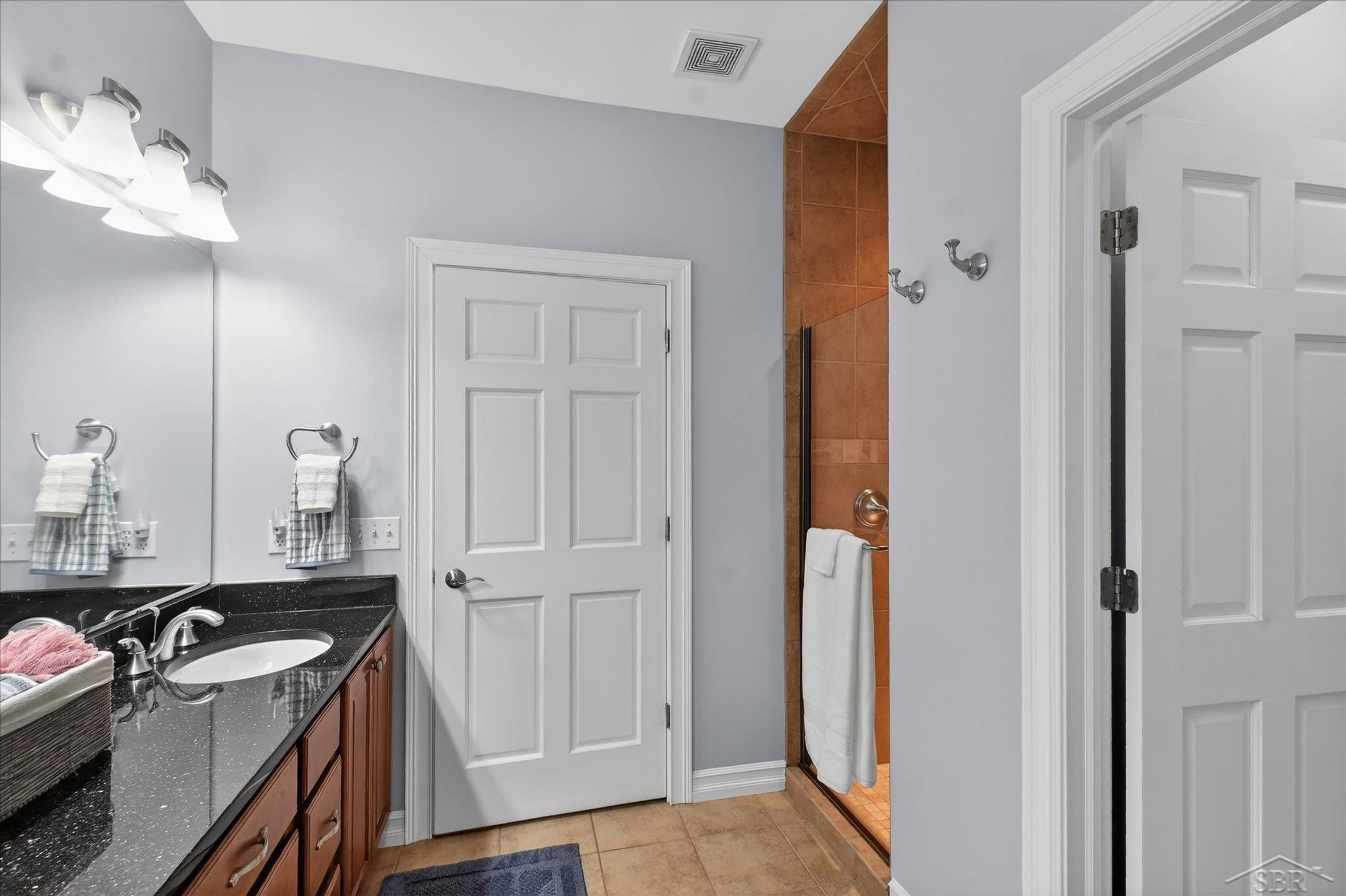 809 Rosewood Boulevard, Midland, MI 48640 — Photo 24