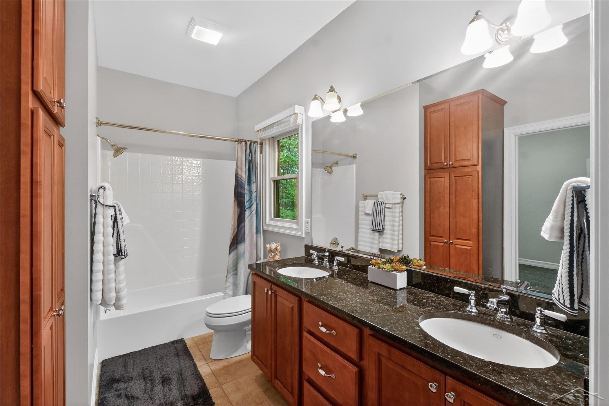 809 Rosewood Boulevard, Midland, MI 48640 — Photo 31