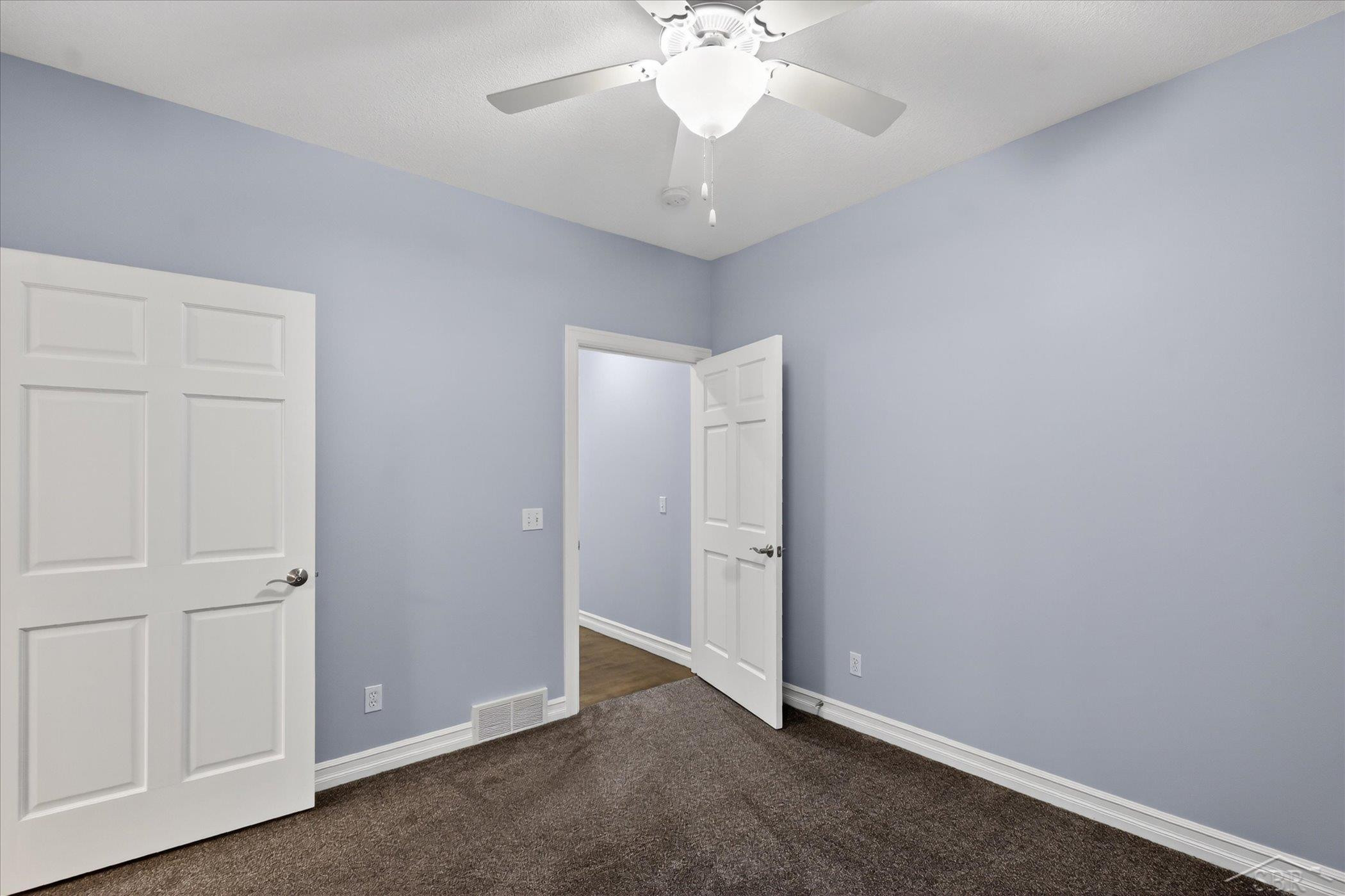 809 Rosewood Boulevard, Midland, MI 48640 — Photo 33