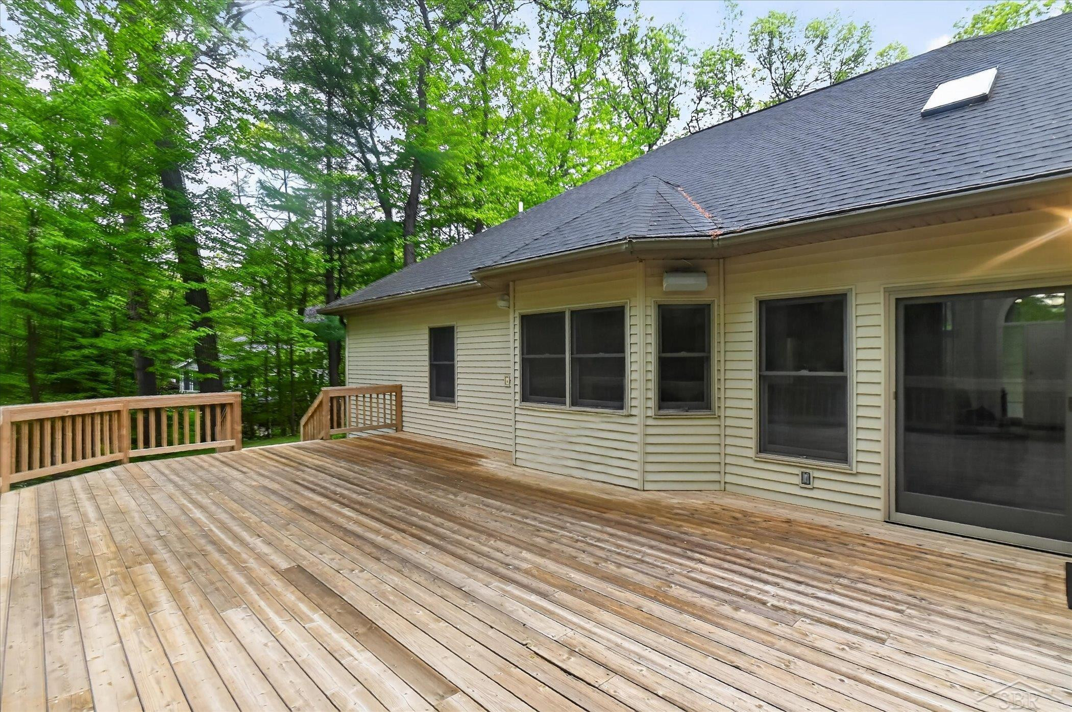 809 Rosewood Boulevard, Midland, MI 48640 — Photo 41
