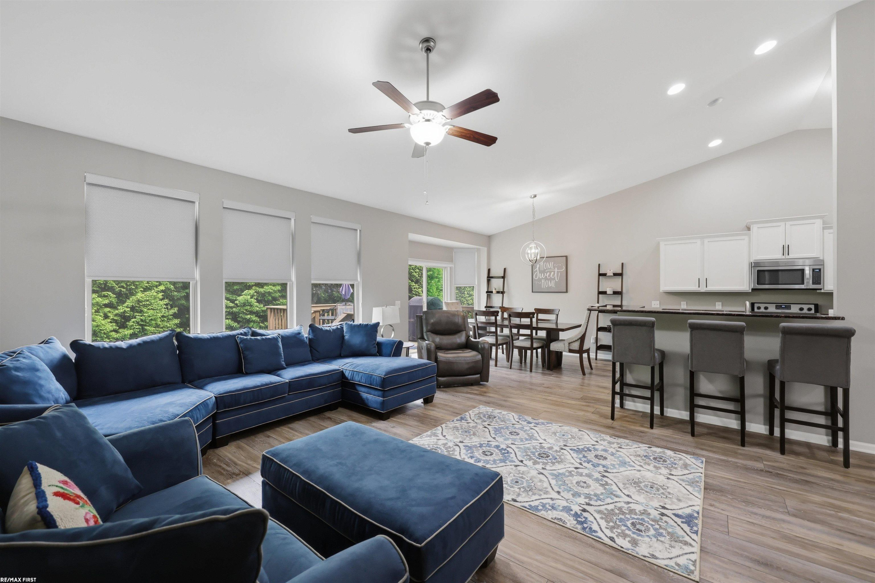 40478 Oakbrook Drive, Sterling Heights, MI 48310 — Photo 8