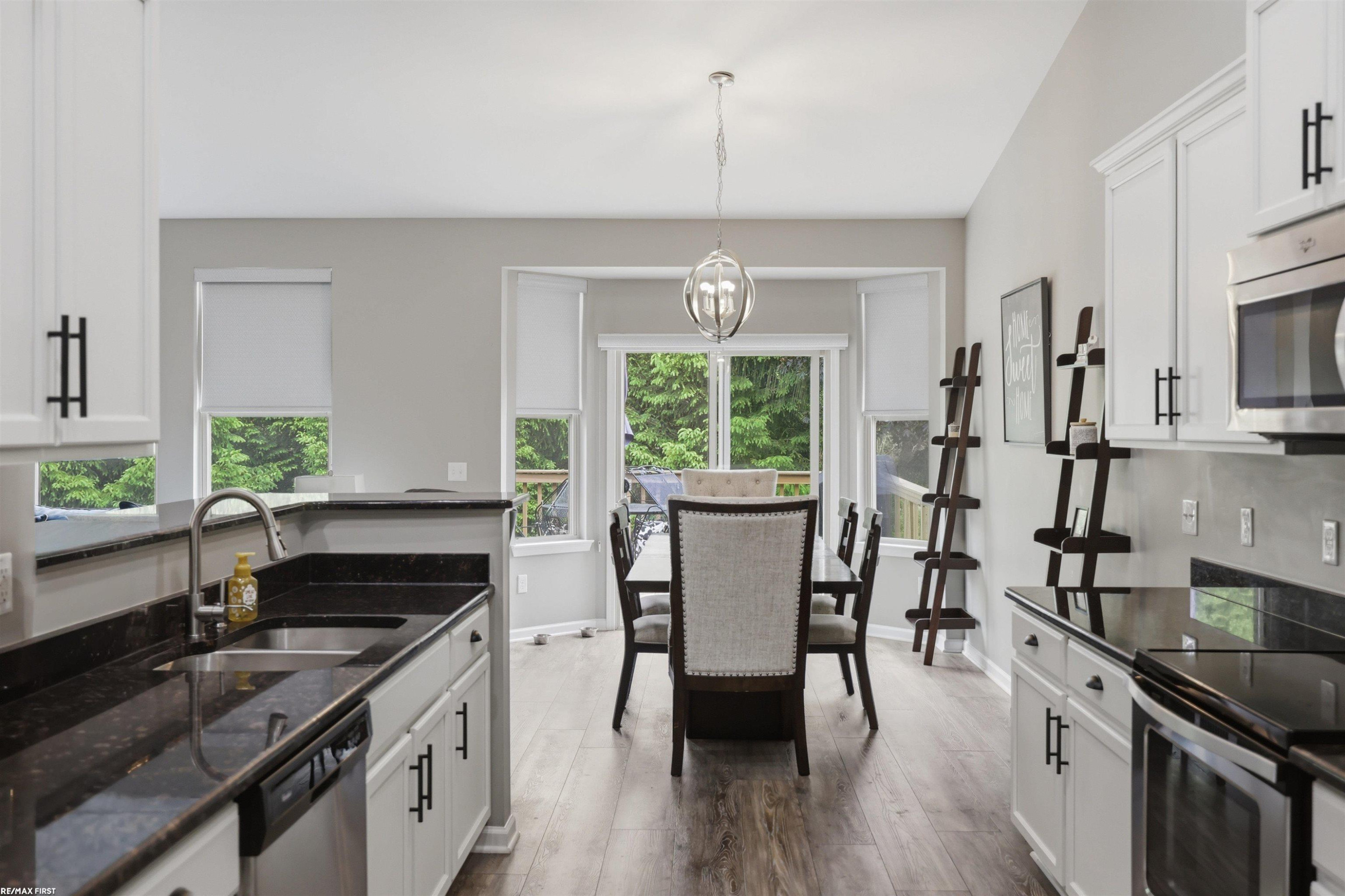 40478 Oakbrook Drive, Sterling Heights, MI 48310 — Photo 11
