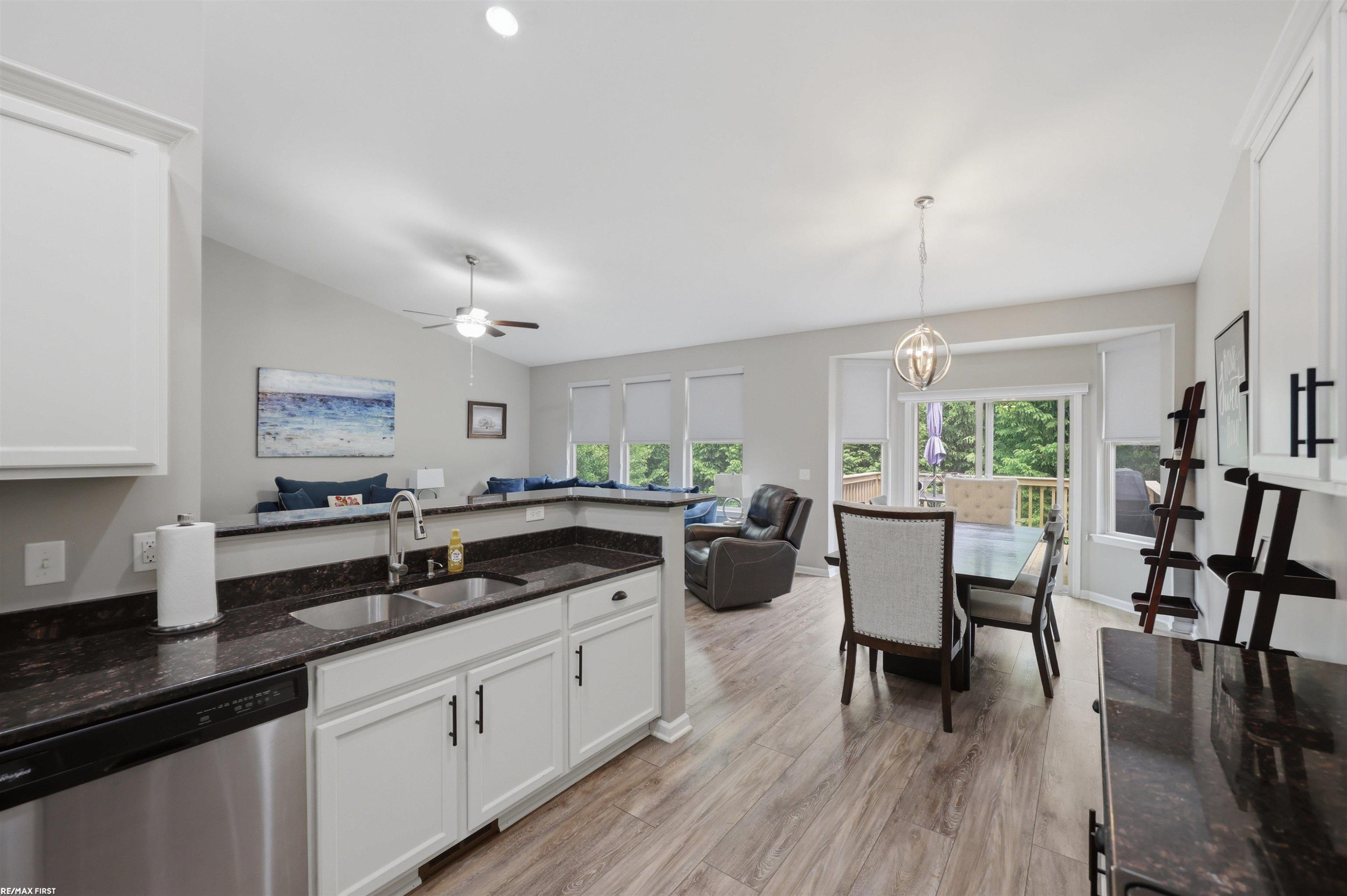 40478 Oakbrook Drive, Sterling Heights, MI 48310 — Photo 12