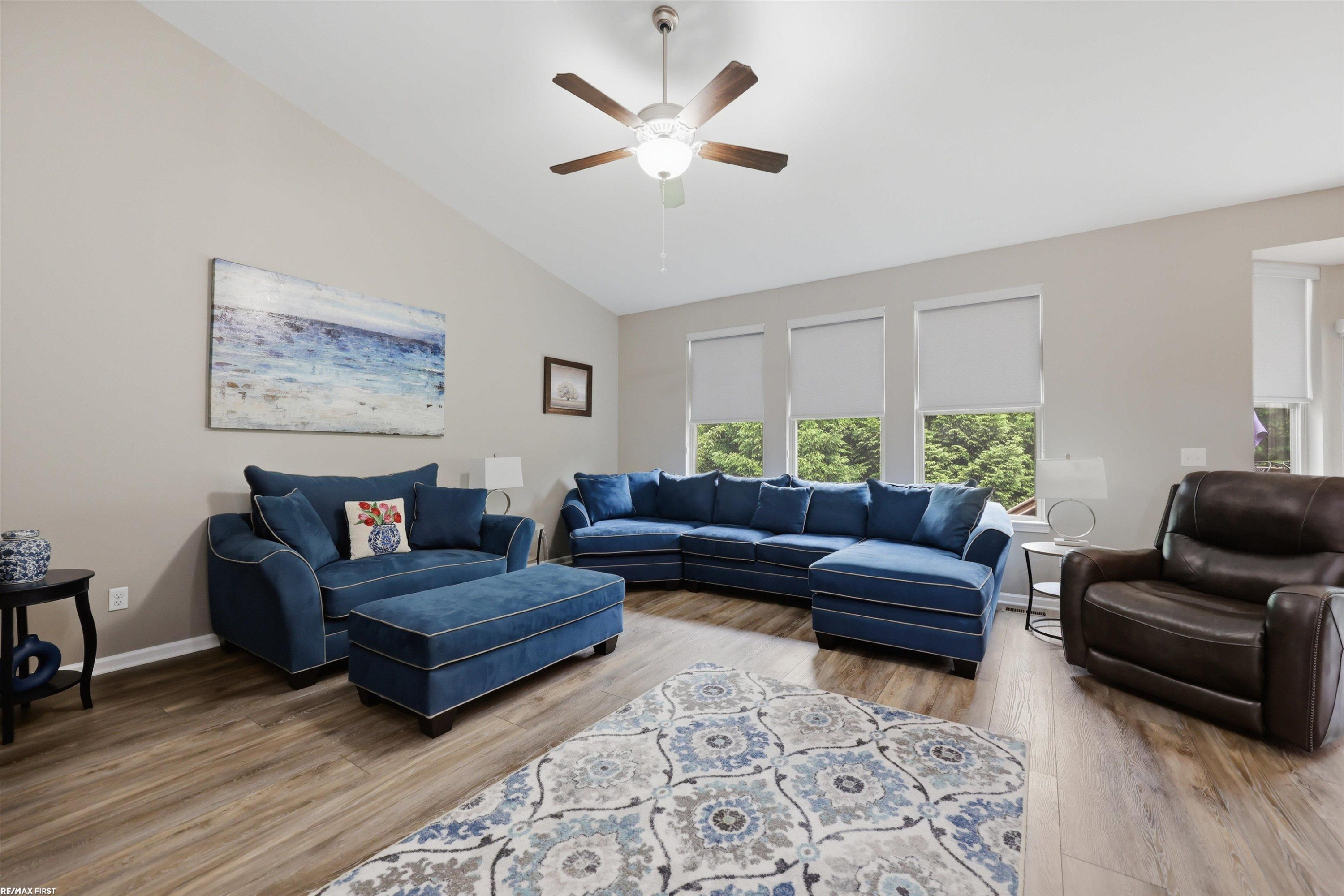 40478 Oakbrook Drive, Sterling Heights, MI 48310 — Photo 4