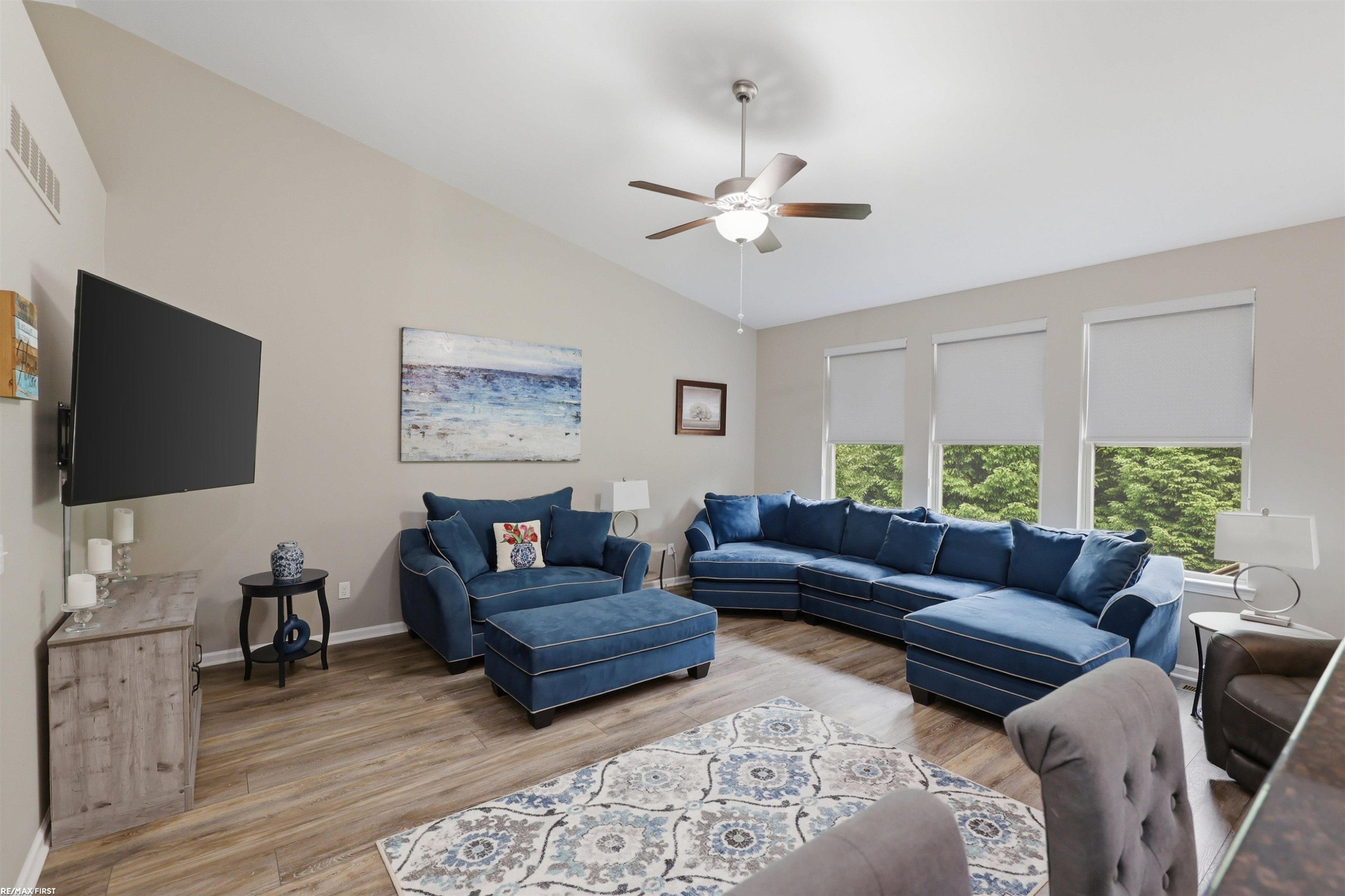 40478 Oakbrook Drive, Sterling Heights, MI 48310 — Photo 5
