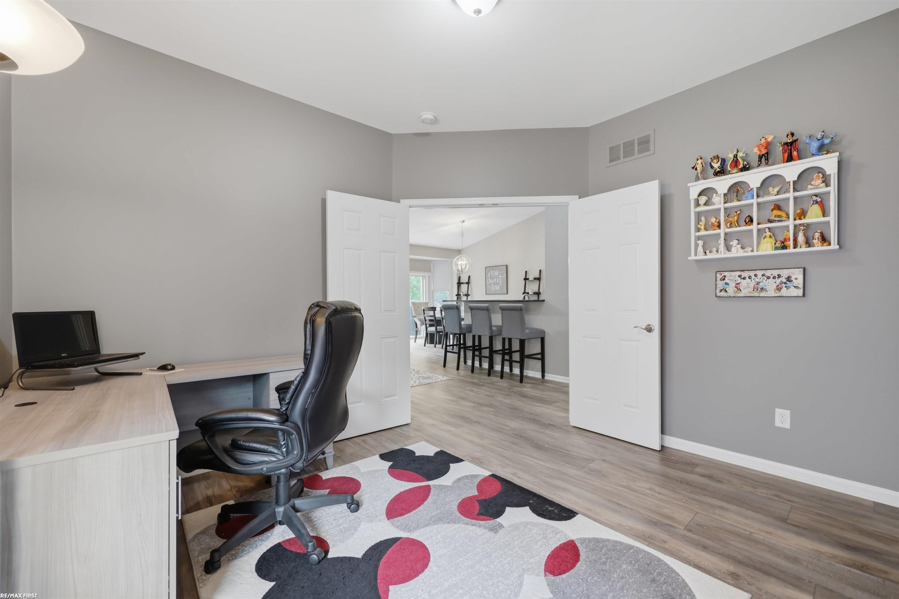 40478 Oakbrook Drive, Sterling Heights, MI 48310 — Photo 23