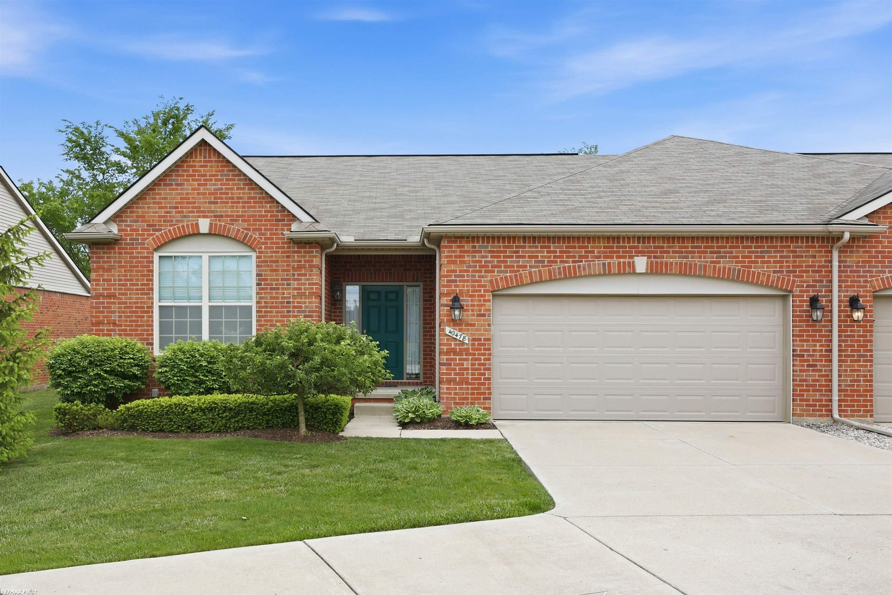 40478 Oakbrook Drive, Sterling Heights, MI 48310 — Photo 37