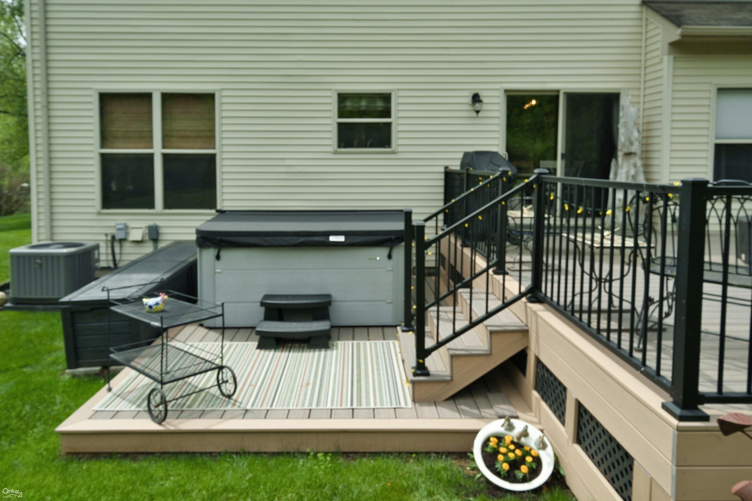2812 Steeplechase Street, Highland, MI — Photo 8